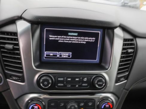 Used 2018 Chevrolet Tahoe LT w/ LT Signature Package image 21