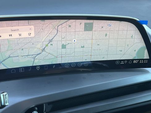 New 2026 Cadillac Vistiq Luxury image 6