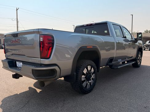 Used 2025 GMC Sierra 3500 Denali w/ Denali Reserve Package AWD/4WD image 7