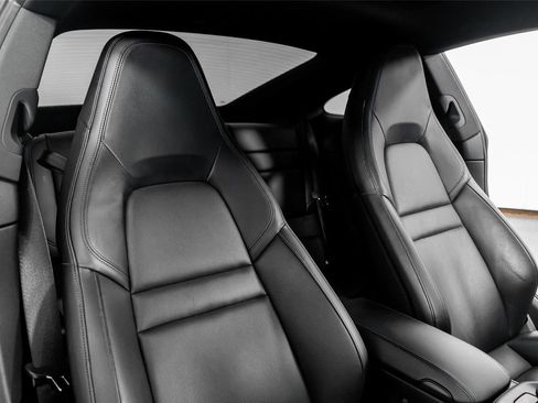 Used 2022 Porsche 911 Carrera image 29