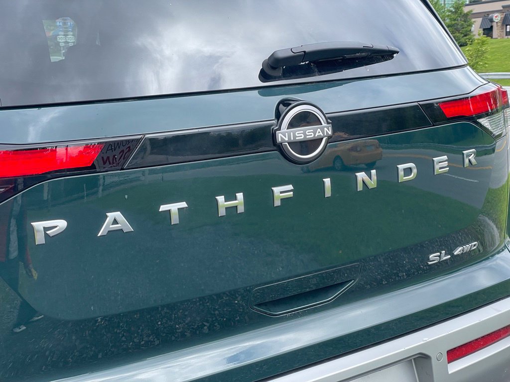 Certified 2025 Nissan Pathfinder SL AWD/4WD image 29