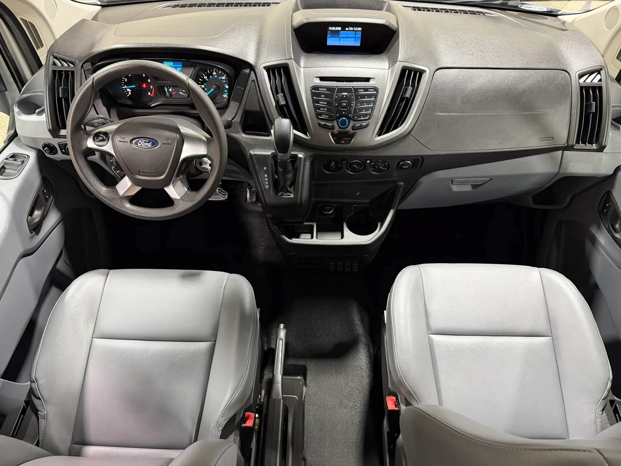 Used 2015 Ford Transit 150 XL RWD image 47