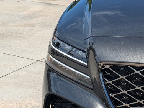 Used 2025 Genesis GV80 3.5T e-SC AWD/4WD image 7