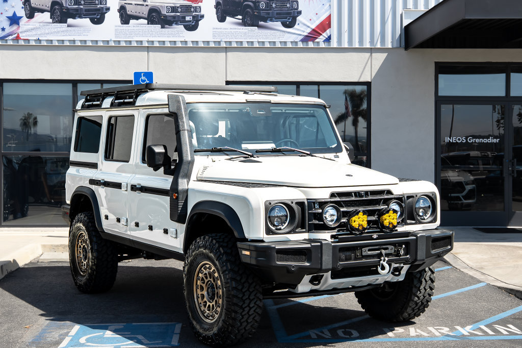 Used 2024 INEOS Grenadier Station Wagon AWD/4WD image 7