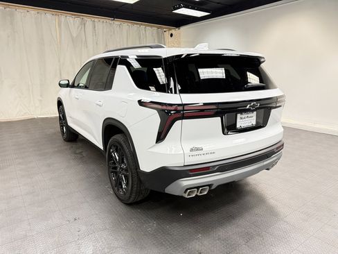 New 2026 Chevrolet Traverse LT w/ LPO, Floor Liner Package image 3