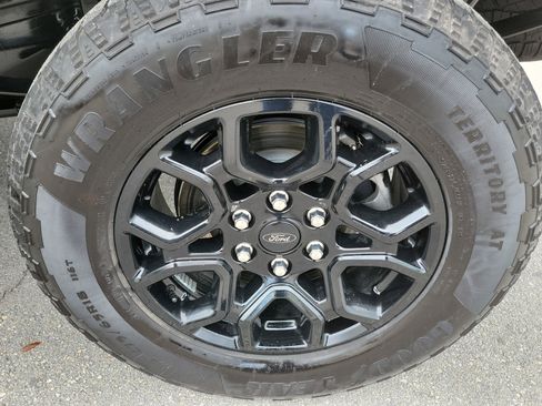 Certified 2025 Ford F150 Lariat w/ FX4 Off-Road Package AWD/4WD image 28