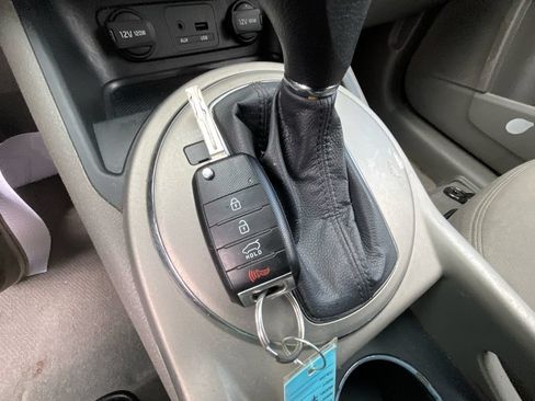 Used 2014 Kia Sportage LX FWD image 28
