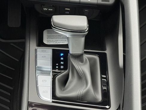 New 2026 Hyundai Elantra Limited FWD image 23