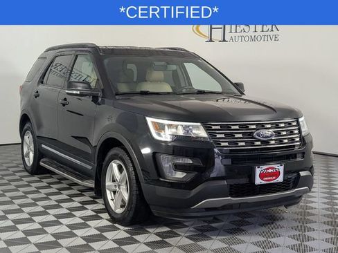 Used 2017 Ford Explorer XLT w/ Equipment Group 202A AWD/4WD image 2