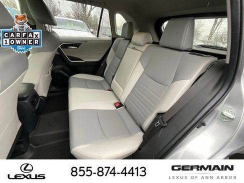Used 2022 Toyota RAV4 XLE Premium image 13