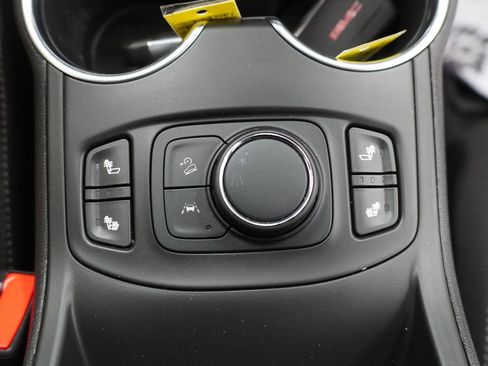 Used 2023 GMC Terrain SLT w/ LPO, 'HIT The Road' Package FWD image 20