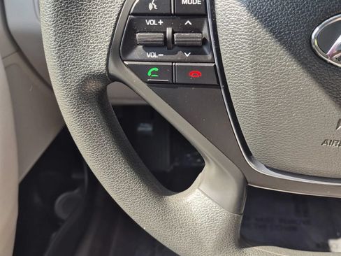 Used 2016 Hyundai Sonata SE w/ Cargo Package FWD image 13