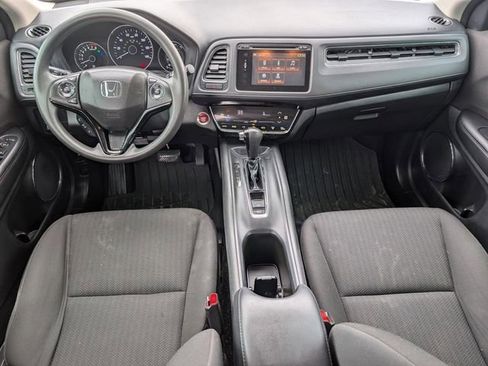 Used 2018 Honda HR-V EX image 21