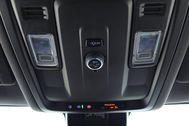 Used 2025 Chevrolet Tahoe LT AWD/4WD image 19