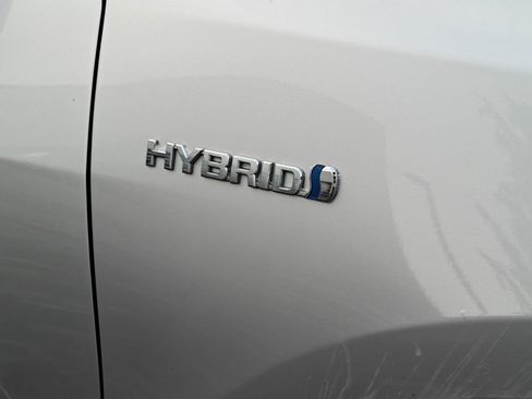 Used 2012 Toyota Camry XLE image 4