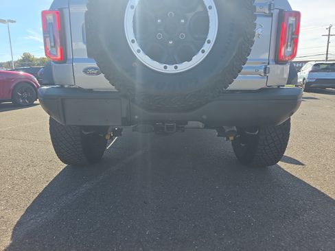 Certified 2023 Ford Bronco Badlands image 17