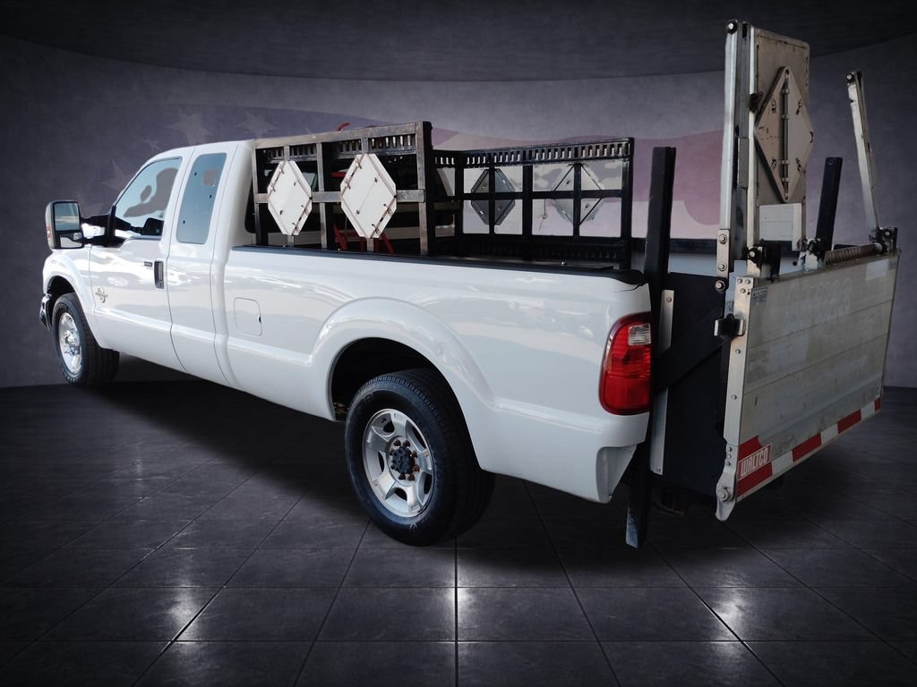Used 2016 Ford F350 XLT w/ XLT Interior Package RWD image 3
