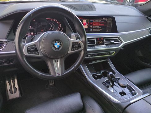 Used 2022 BMW X7 xDrive40i w/ M Sport Package AWD/4WD image 28