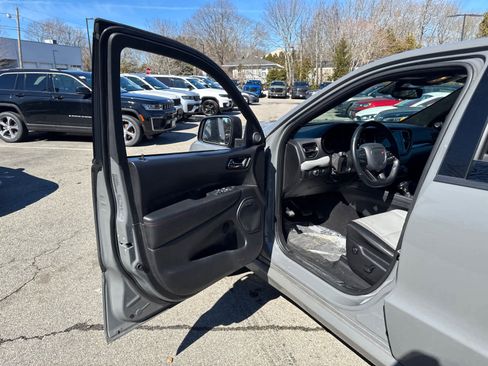 Used 2024 Dodge Durango R/T image 11