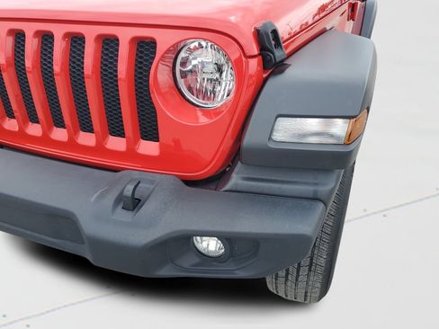 Used 2022 Jeep Wrangler Sport AWD/4WD image 25