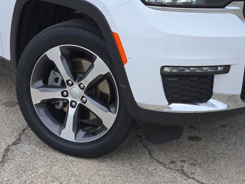 Certified 2023 Jeep Grand Cherokee L Limited image 3
