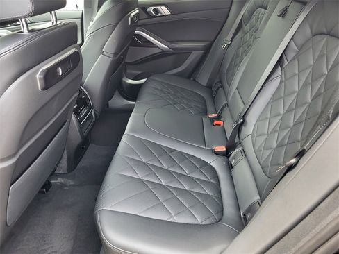 Used 2025 BMW X6 xDrive40i image 18
