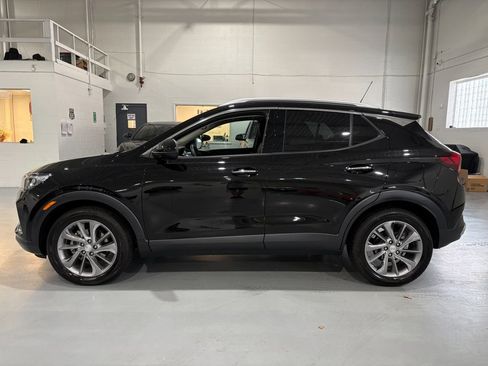 Used 2023 Buick Encore GX Essence w/ Experience Buick Package FWD image 4