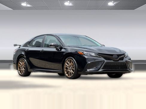 Certified 2024 Toyota Camry SE FWD image 7