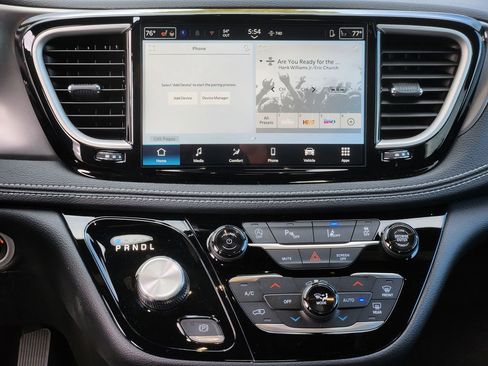 New 2026 Chrysler Pacifica Select w/ S Appearance Package image 12