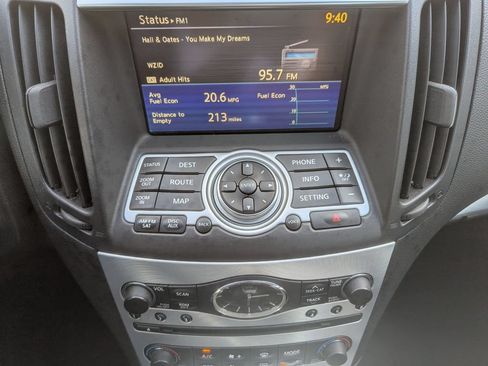 Used 2013 INFINITI G37 Convertible w/ Premium Pkg RWD image 22