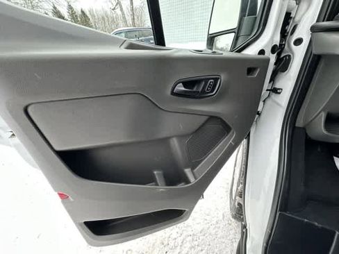 Used 2023 Ford Transit 350 XLT RWD image 19
