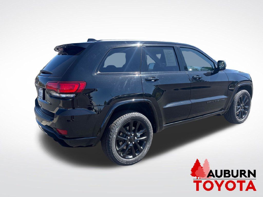 Used 2021 Jeep Grand Cherokee Laredo X AWD/4WD image 5