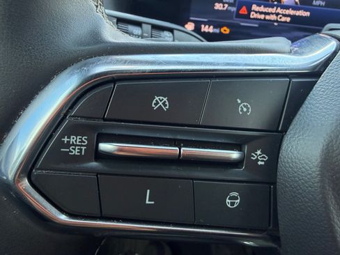 Used 2024 Chevrolet Traverse LT w/ Enhanced Driving Package FWD image 24