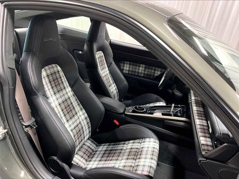 Used 2025 Porsche 911 Turbo S image 28