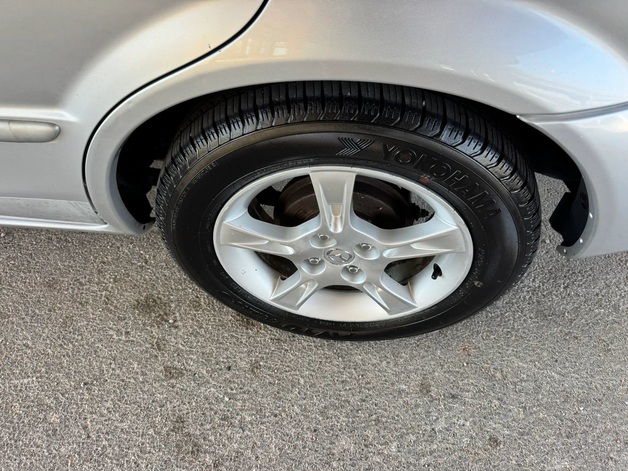 Used 2003 MAZDA Protege FWD image 28