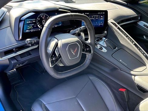 Used 2025 Chevrolet Corvette Stingray Coupe w/ 1LT image 16