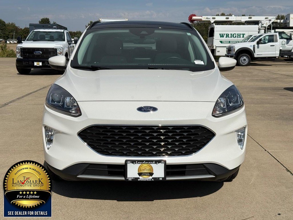 Used 2022 Ford Escape SEL FWD image 2