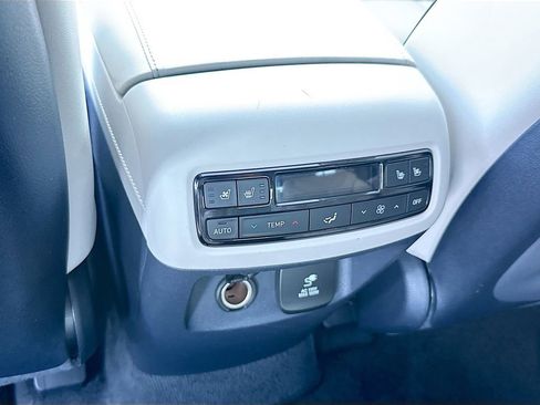 Used 2024 Hyundai Palisade Calligraphy image 28