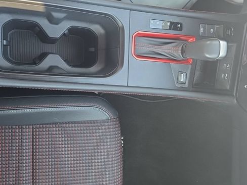 Certified 2025 Nissan Kicks SR AWD/4WD image 26