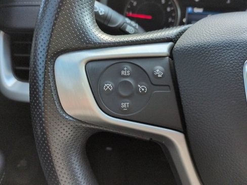 Used 2024 GMC Terrain SLE w/ Driver Convenience Package FWD image 23