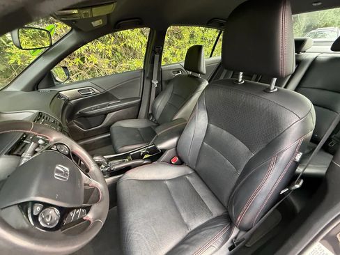 Used 2017 Honda Accord Sport Special Edition image 2