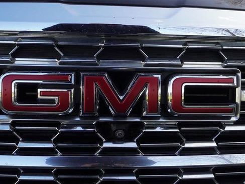 Used 2024 GMC Terrain Denali w/ Black Diamond Edition image 42