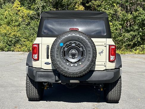 New 2025 Ford Bronco 4-Door w/ Sasquatch Package image 9