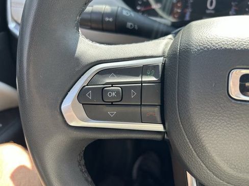 Used 2023 Jeep Compass Limited AWD/4WD image 18