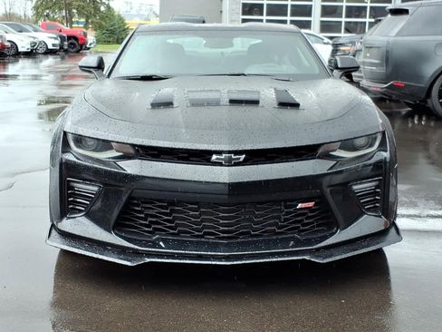 Used 2017 Chevrolet Camaro SS RWD image 8