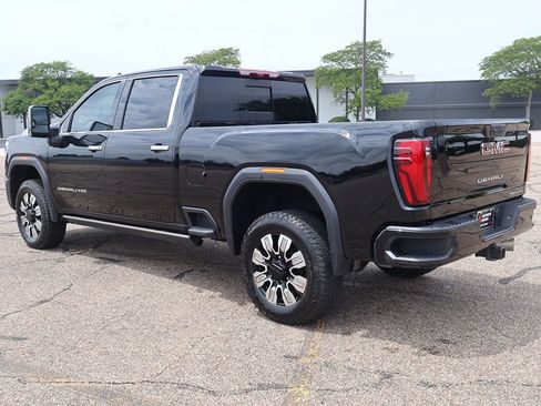 Used 2025 GMC Sierra 3500 Denali w/ Denali Reserve Package AWD/4WD image 12