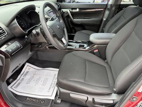 Used 2015 Kia Sorento LX FWD image 14