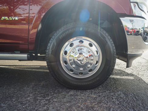 Used 2019 RAM 3500 Laramie image 5