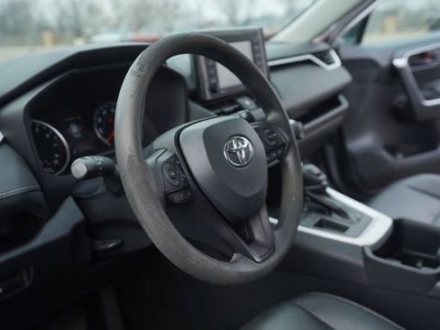 Used 2022 Toyota RAV4 LE image 26