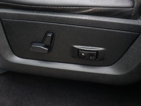 Used 2018 RAM 1500 Sport w/ Hydro Blue Sport Package image 14